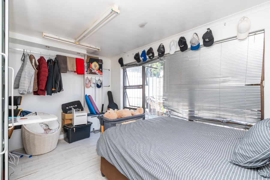 6 Bedroom Property for Sale in Welgelegen Western Cape